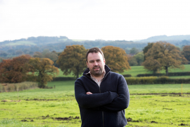 Mr Loder rural backdrop 